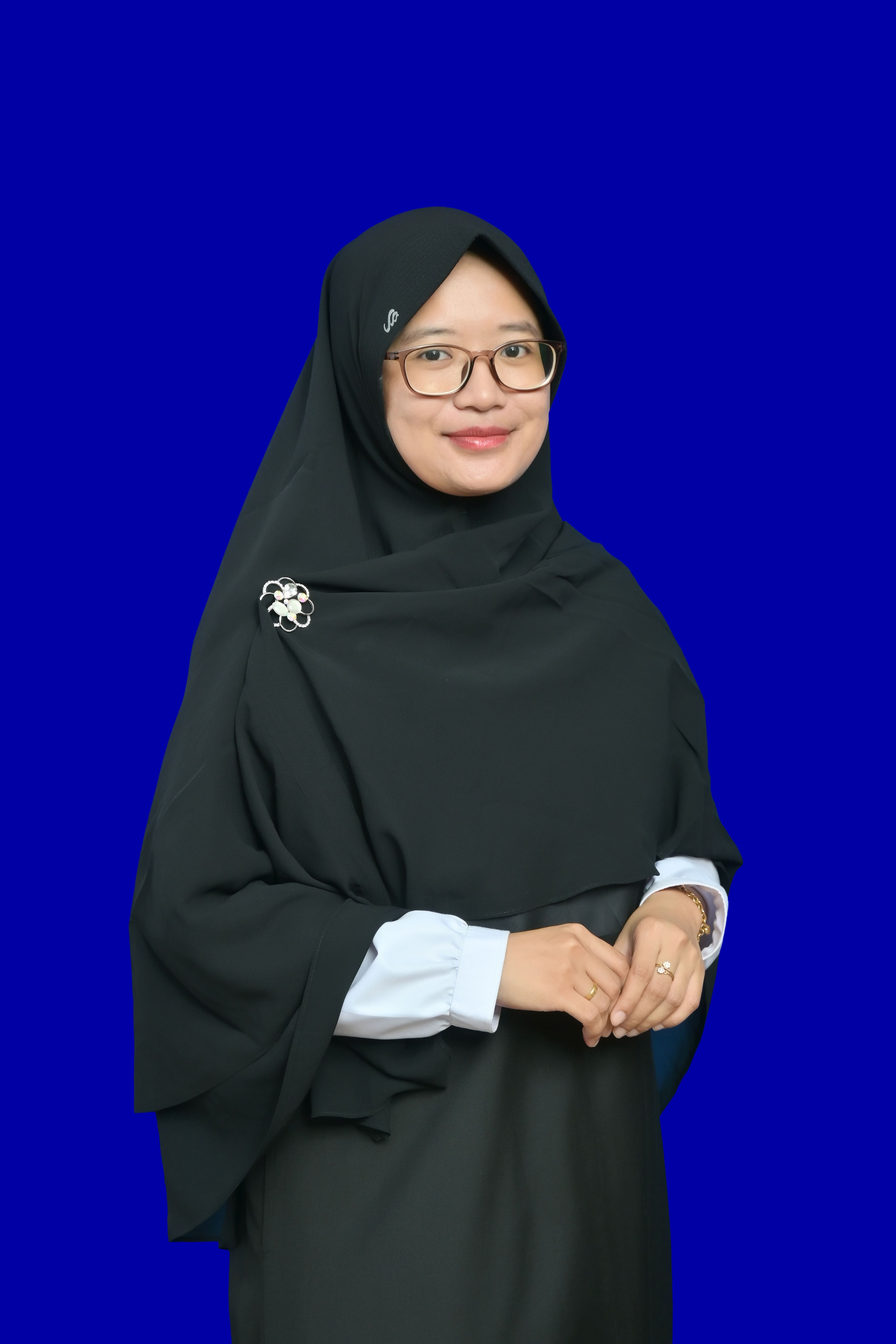 apt. Nisrina Muslihin, S.Farm., M.S.Farm.